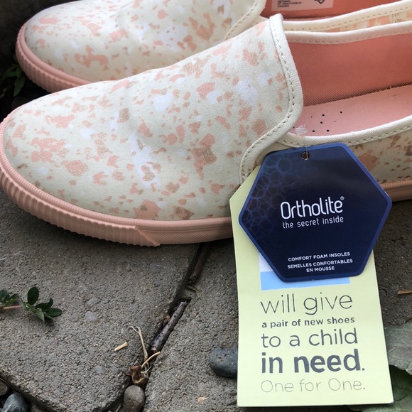 Toms Clemente Natural Metallic Granite Fleck Shoes - Picture 5 of 6